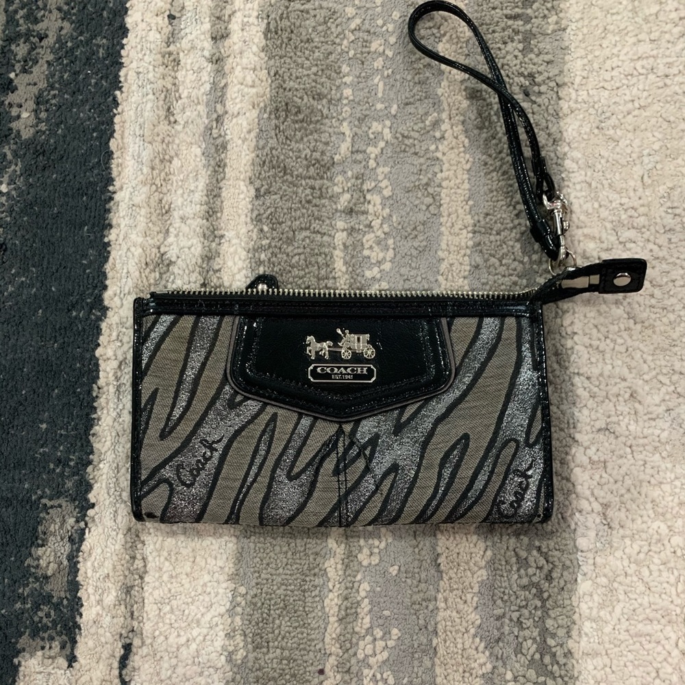 Coach zebra wallet wristlet
